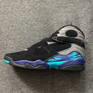 Jordan Men’s Aqua 8’s size 10.5